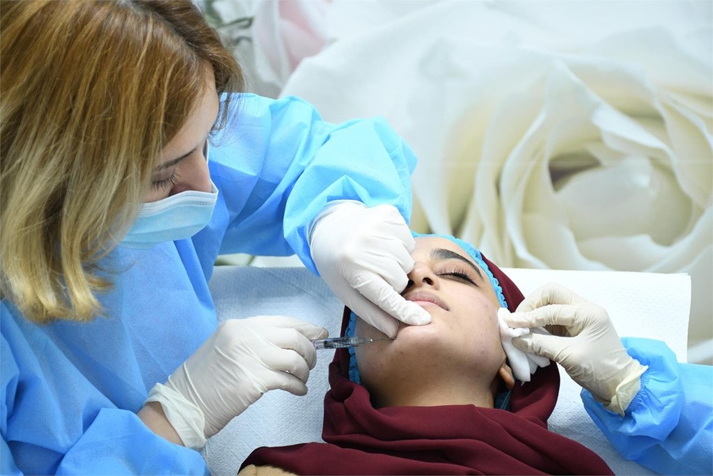 Ventajas de los tratamientos de toxina botulínica en el rejuvenecimiento facial